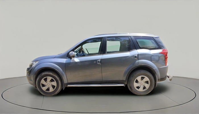 2016 Mahindra XUV500 W6, Diesel, Manual, 1,09,185 km, exterior