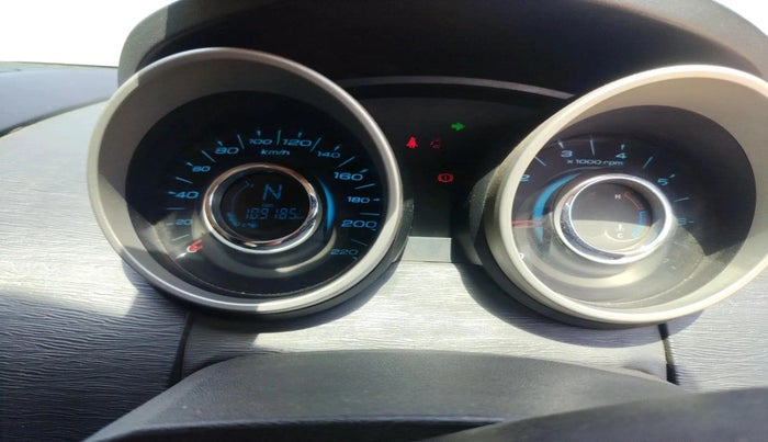 2016 Mahindra XUV500 W6, Diesel, Manual, 1,09,185 km, interior