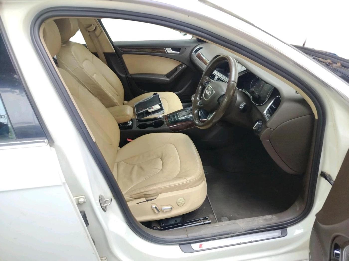 2012 Audi A4 1.8 TFSI, Petrol, Automatic, 1,13,019 km, interior