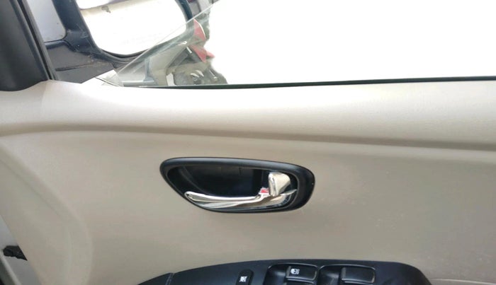 2013 Hyundai i10 MAGNA 1.1, Petrol, Manual, 46,726 km, interior