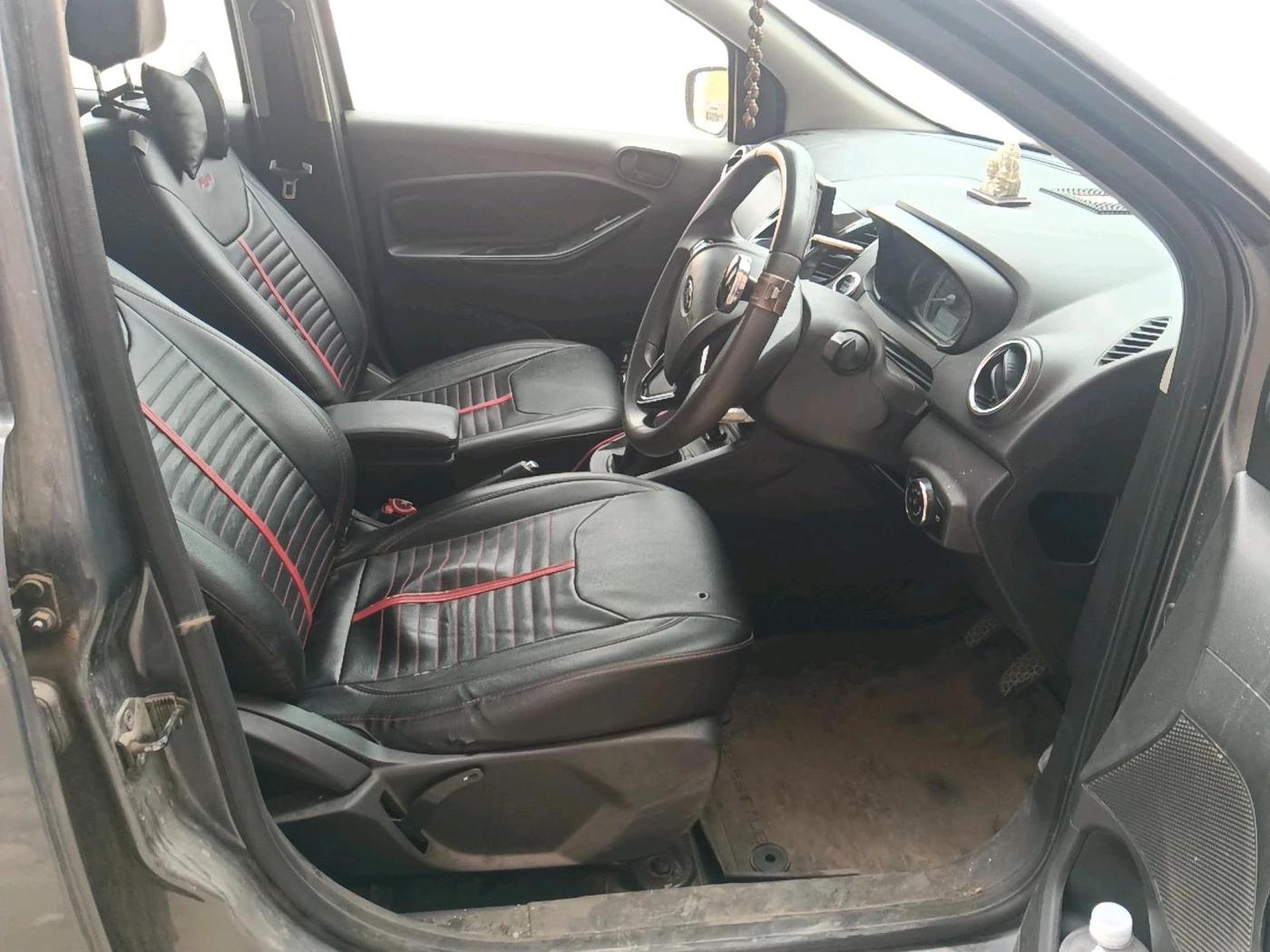 2019 Ford New Figo TITANIUM 1.2 PETROL MT, Petrol, Manual, 77,653 km, interior
