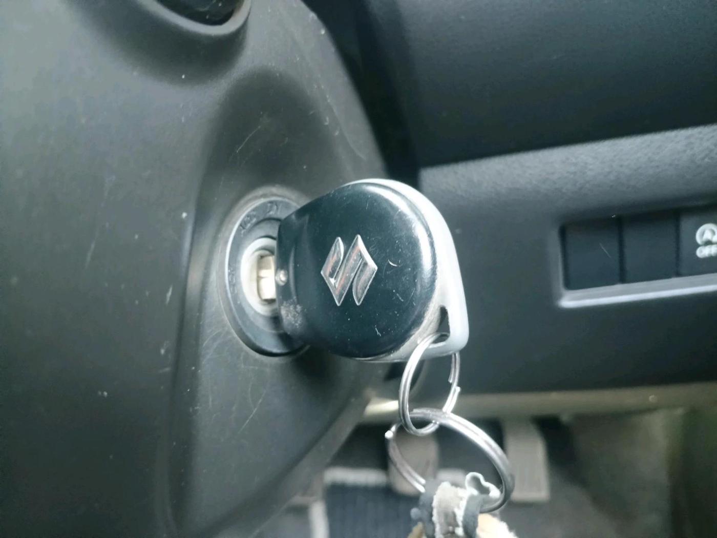 2021 Maruti Swift VXI, Petrol, Manual, 33,000 km, interior