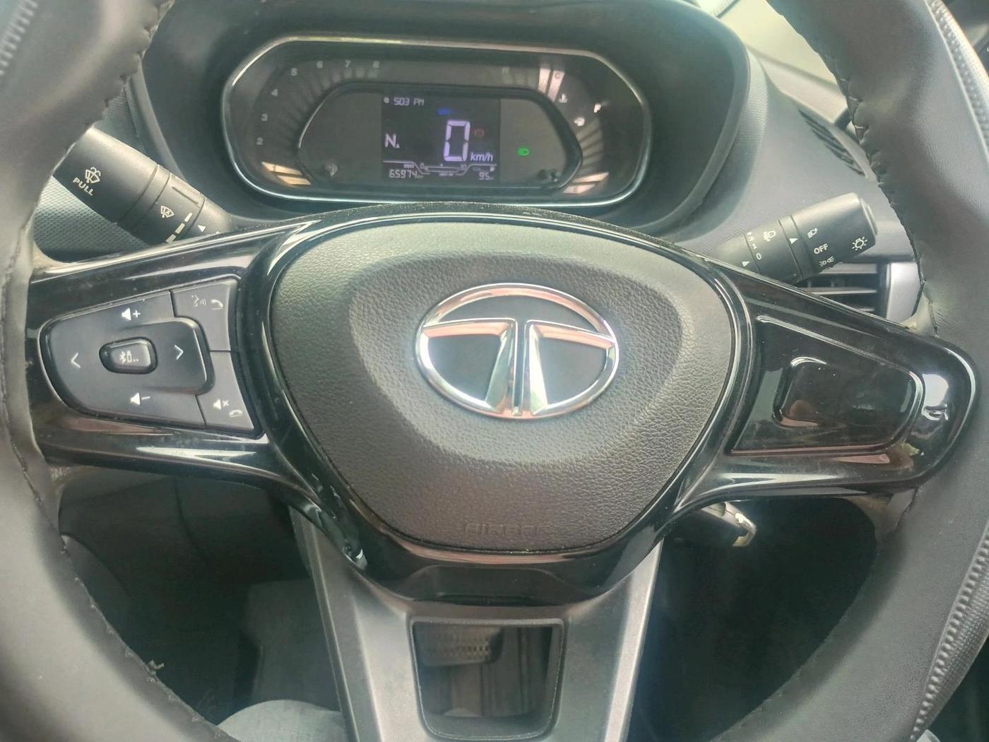 2023 Tata NEXON XMA SUNROOF PETROL, Petrol, Automatic, 65,974 km, interior