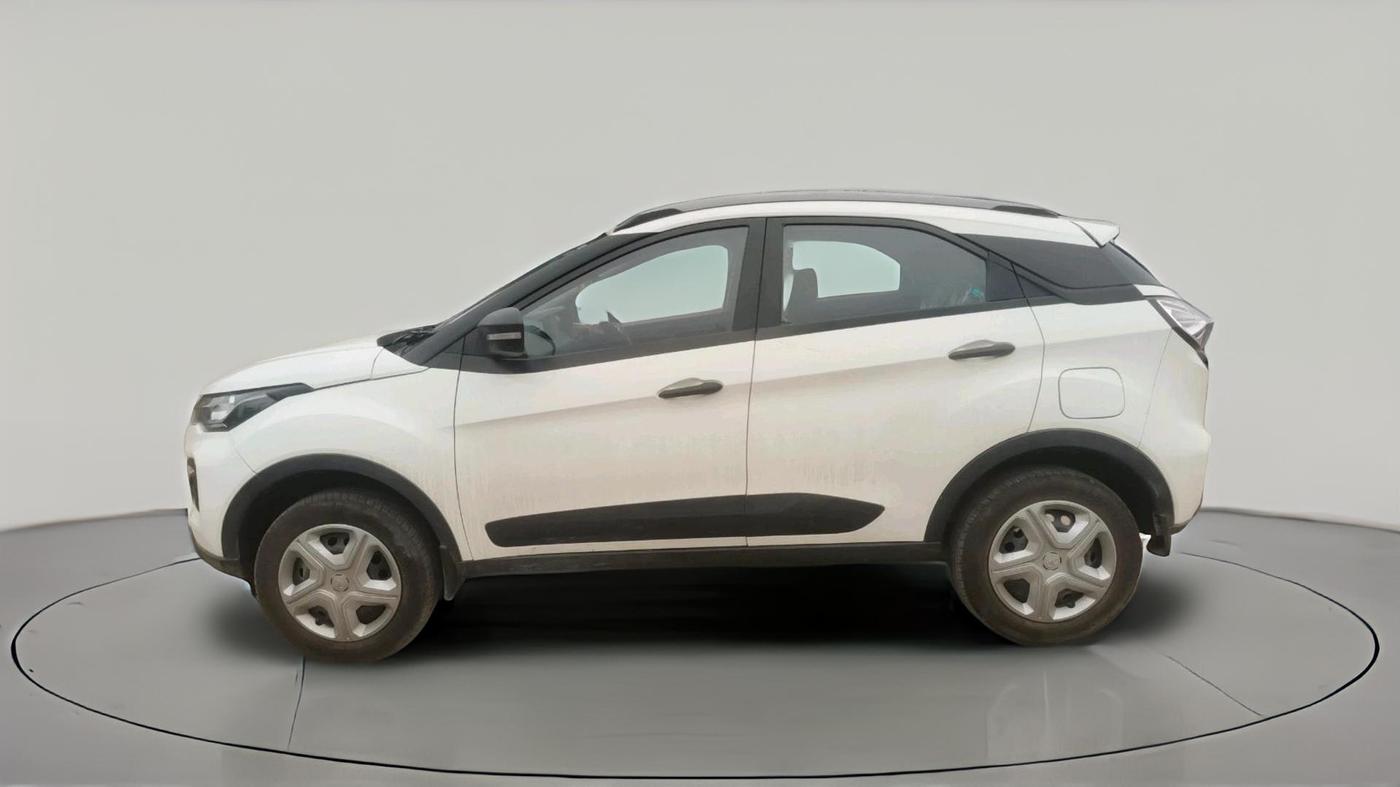 2023 Tata NEXON XM PLUS SUNROOF PETROL, Petrol, Manual, 3,947 km, exterior