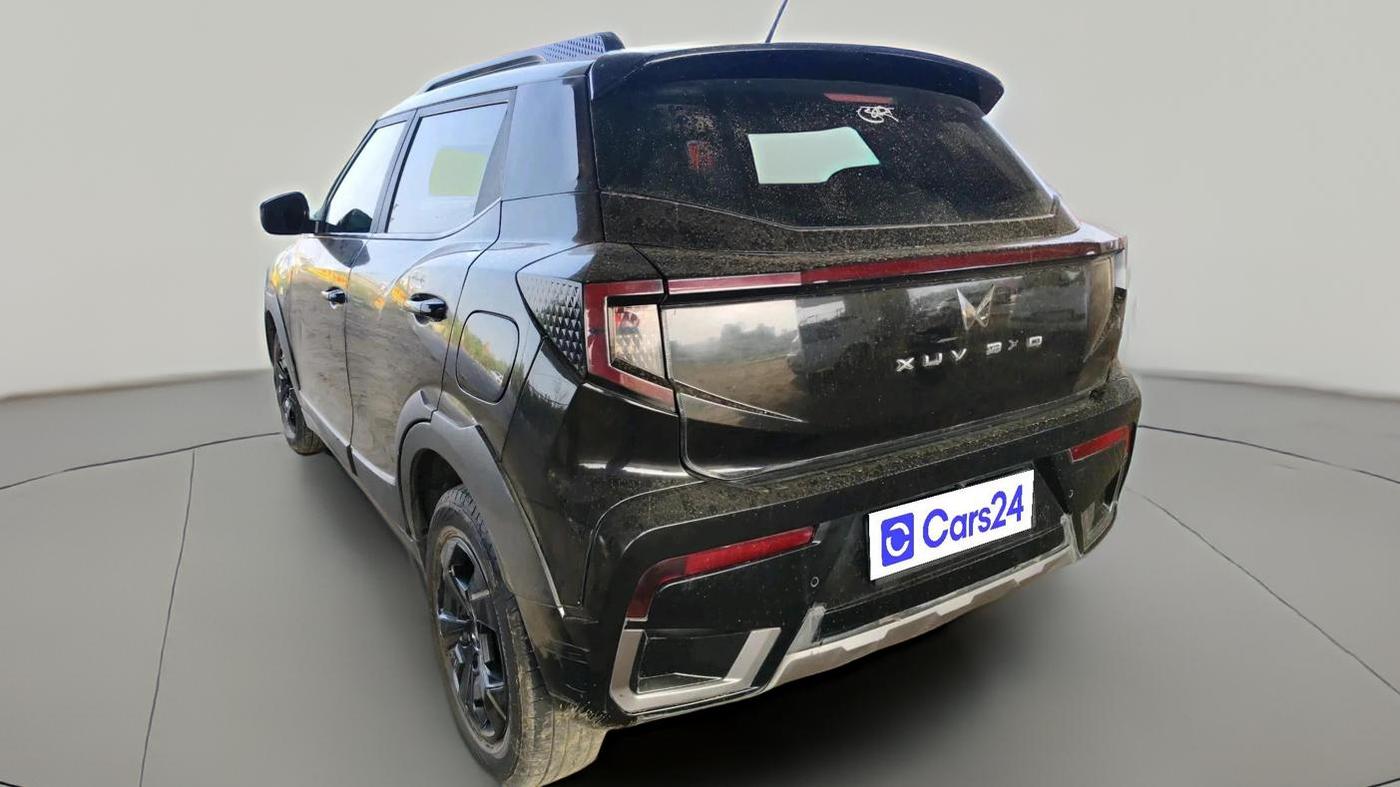 2024 Mahindra XUV 3XO MX3 Pro 1.2 L TCMPFi, CNG, Manual, 57,321 km, exterior