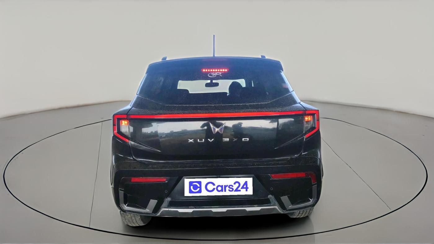 2024 Mahindra XUV 3XO MX3 Pro 1.2 L TCMPFi, CNG, Manual, 57,321 km, exterior