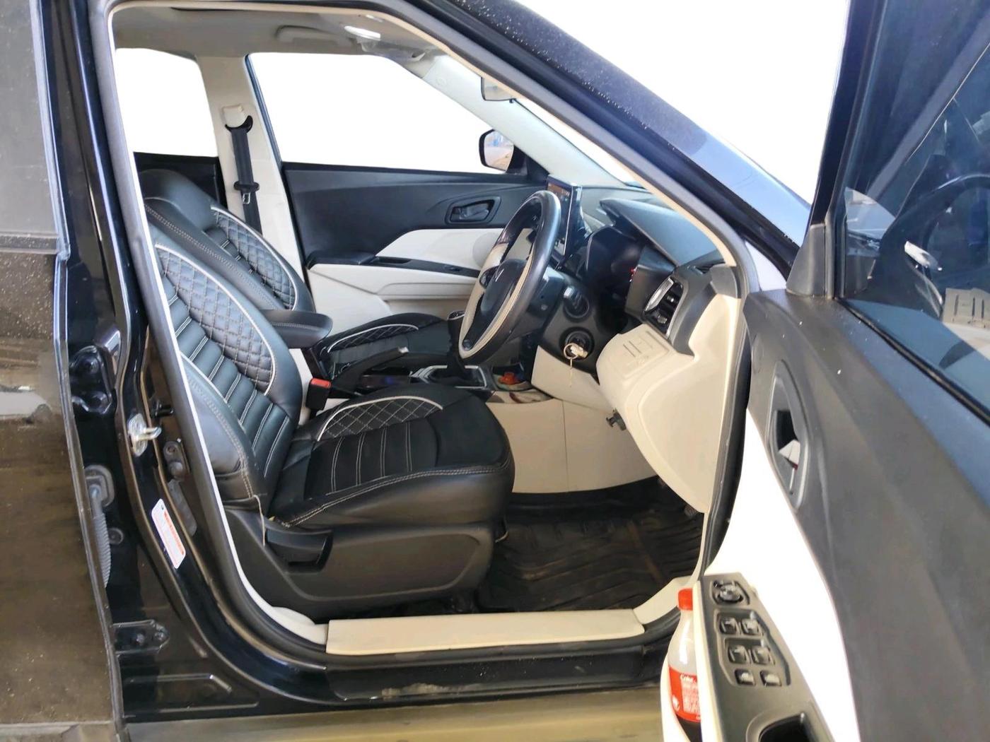 2024 Mahindra XUV 3XO MX3 Pro 1.2 L TCMPFi, CNG, Manual, 57,321 km, interior