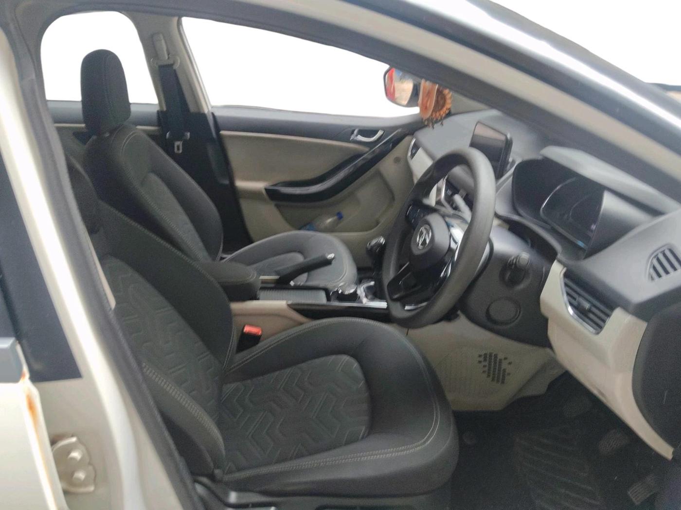 2021 Tata NEXON XZ PLUS PETROL, Petrol, Manual, 30,967 km, interior