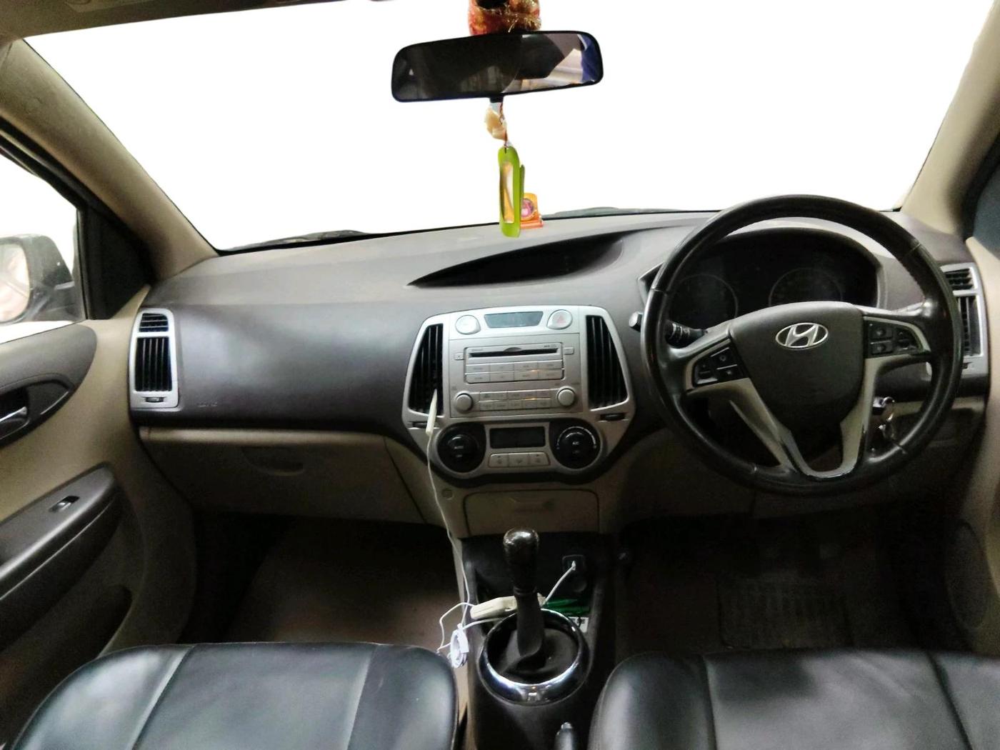 2011 Hyundai i20 ASTA 1.2, Petrol, Manual, 88,774 km, interior