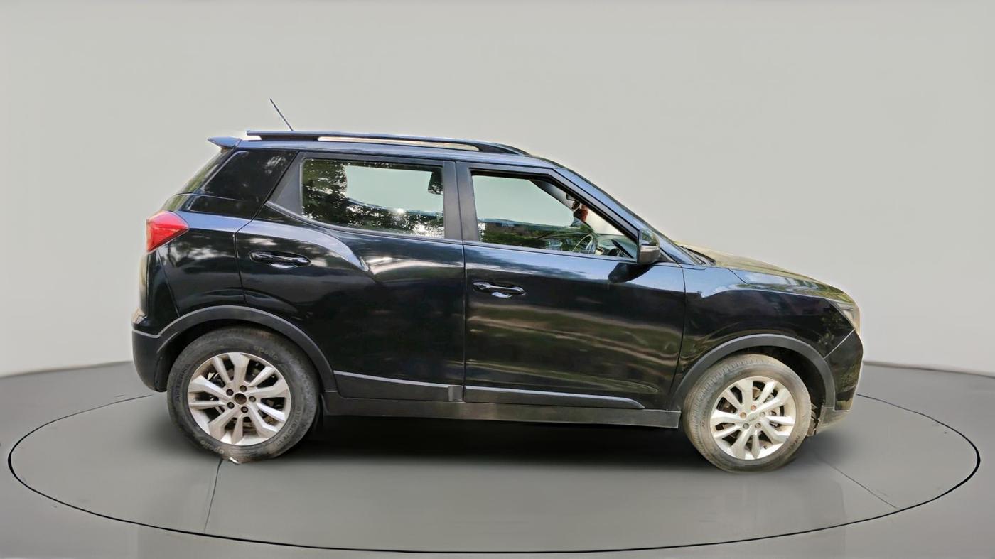 2020 Mahindra XUV300 W8 1.2 PETROL, Petrol, Manual, 93,940 km, exterior