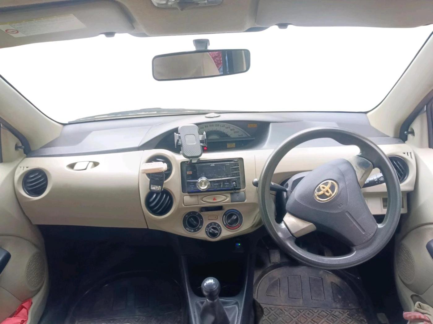 2012 Toyota Etios G, Petrol, Manual, 1,50,184 km, interior