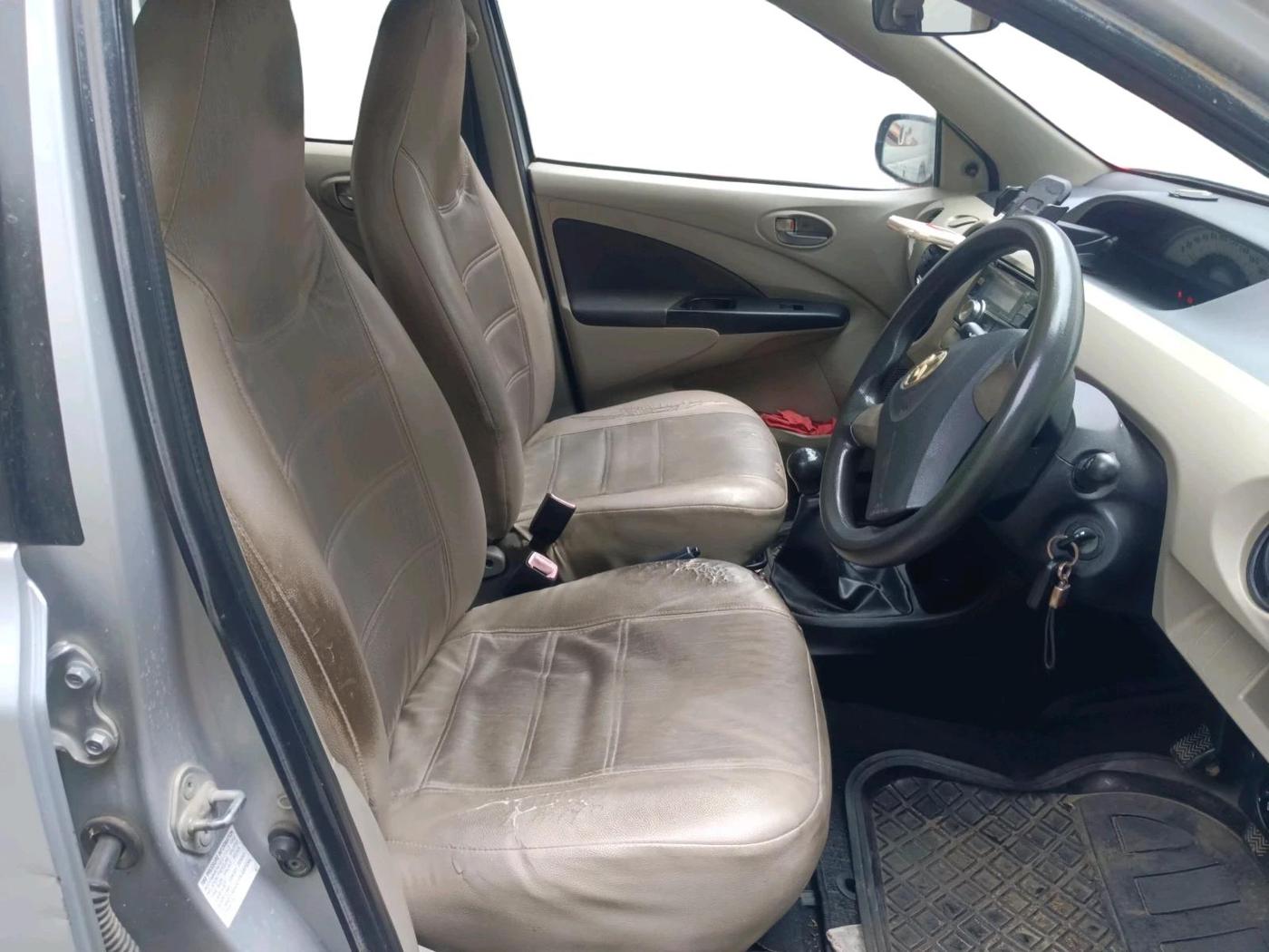 2012 Toyota Etios G, Petrol, Manual, 1,50,184 km, interior