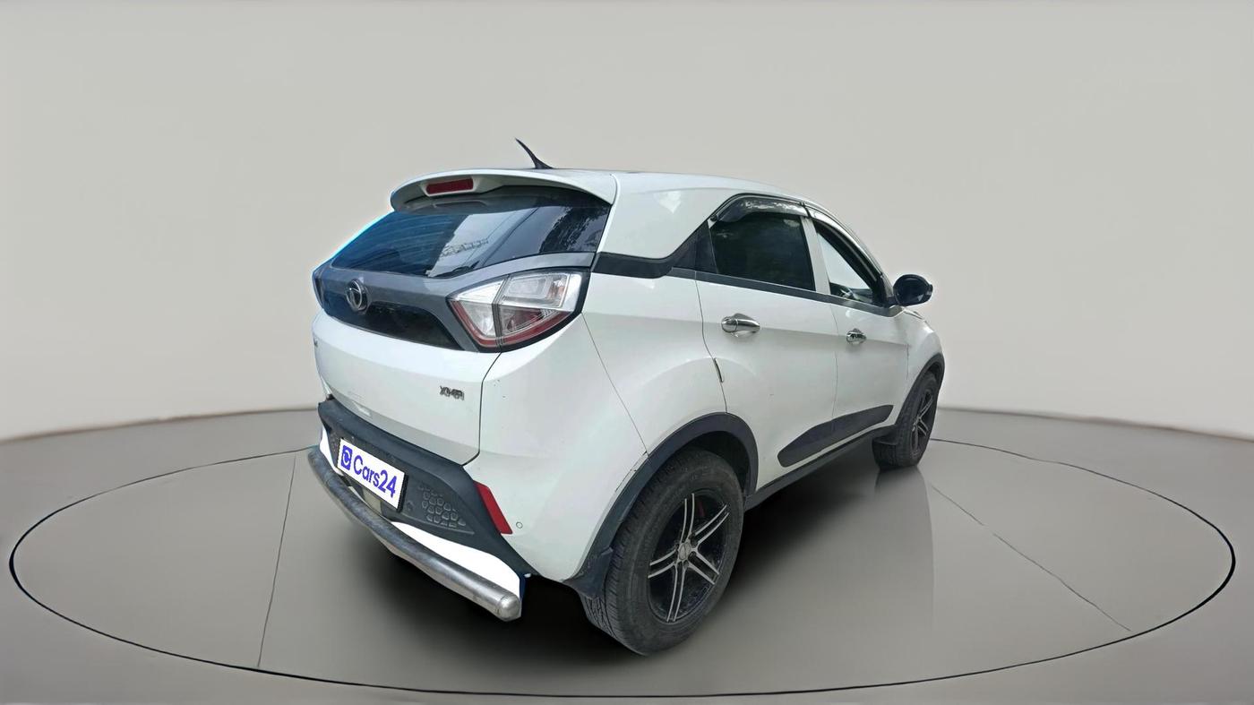 2018 Tata NEXON XMA DIESEL, Diesel, Automatic, 1,33,124 km, exterior