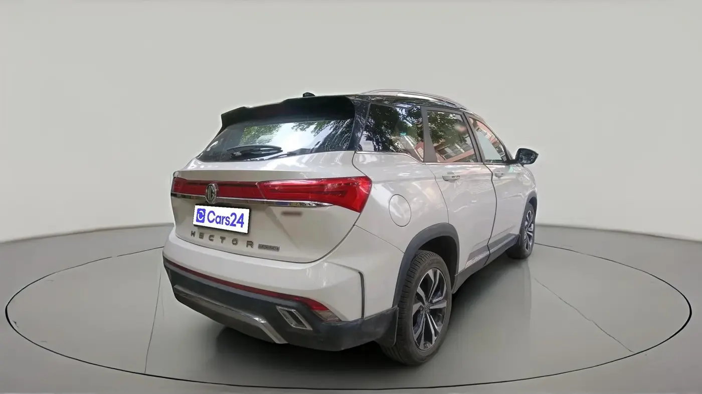2023 MG HECTOR PLUS SAVVY PRO 1.5 TURBO CVT 6 STR, Petrol, Automatic, 10,512 km, exterior