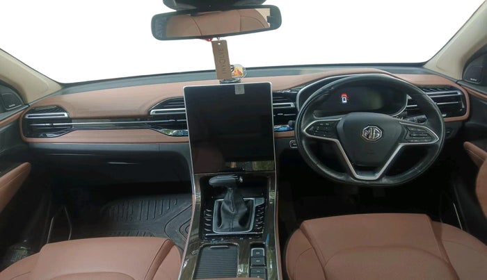 2023 MG HECTOR PLUS SAVVY PRO 1.5 TURBO CVT 6 STR, Petrol, Automatic, 10,512 km, interior