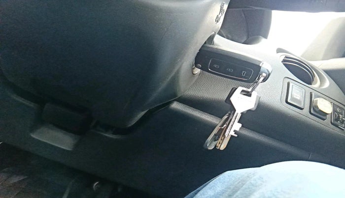 2011 Maruti Swift Dzire ZXI, Petrol, Manual, 1,30,780 km, interior