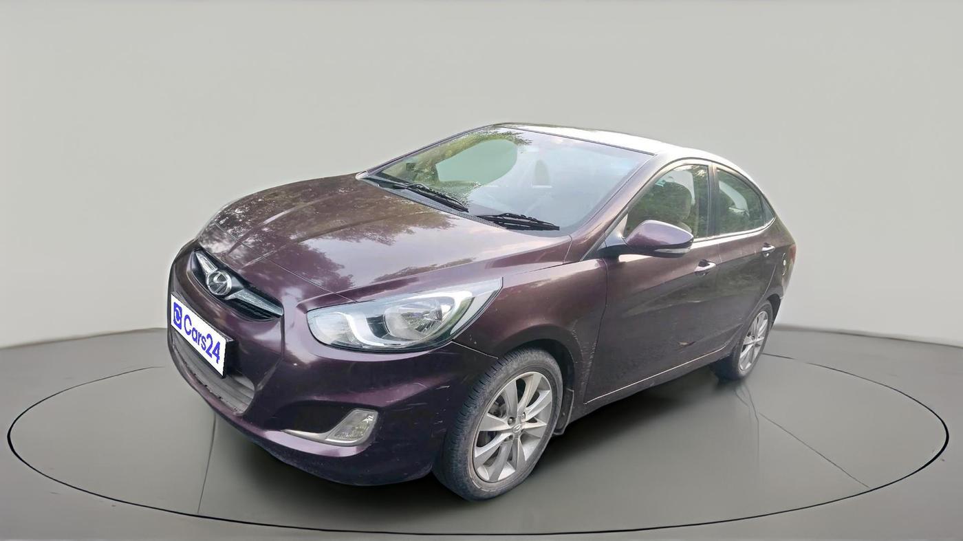 2011 Hyundai Verna FLUIDIC 1.6 VTVT SX, Petrol, Manual, 1,31,061 km, exterior