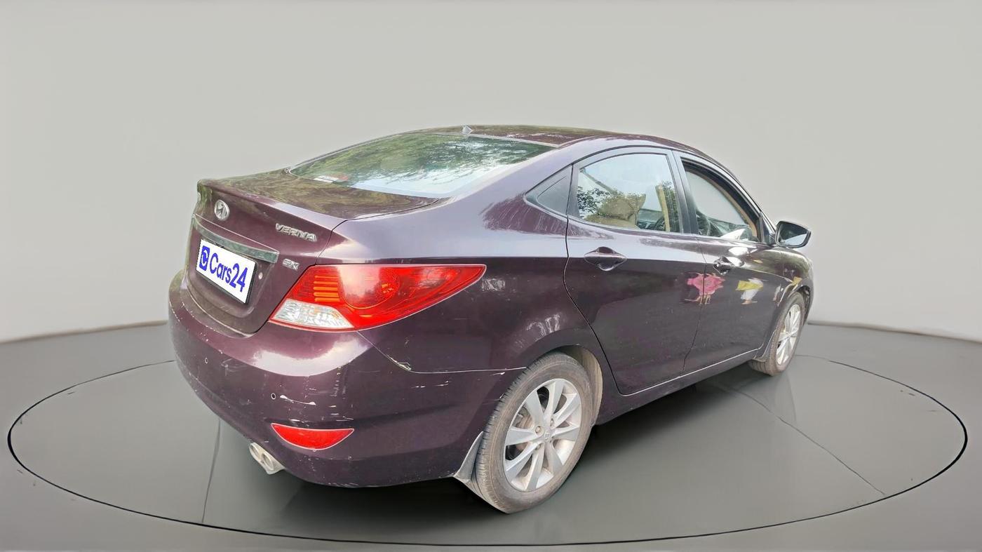 2011 Hyundai Verna FLUIDIC 1.6 VTVT SX, Petrol, Manual, 1,31,061 km, exterior