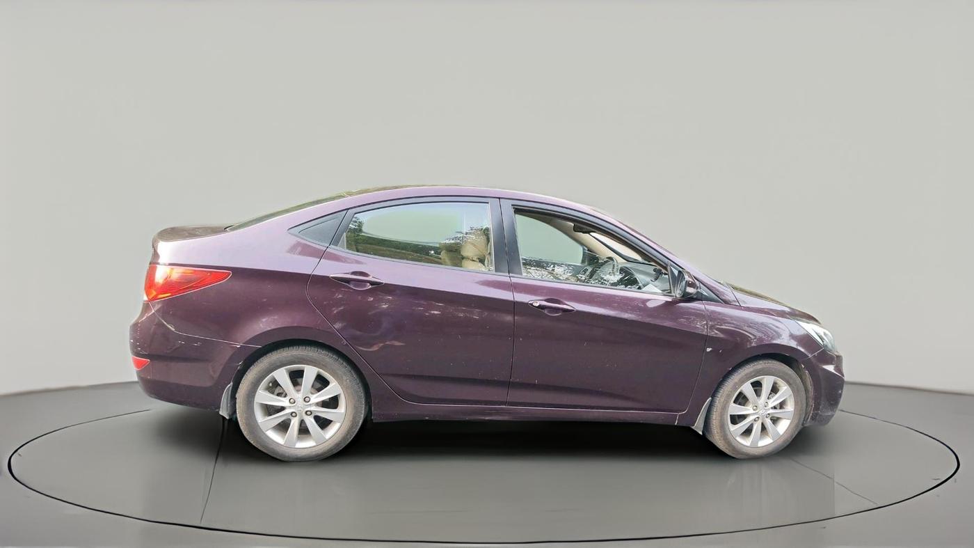 2011 Hyundai Verna FLUIDIC 1.6 VTVT SX, Petrol, Manual, 1,31,061 km, exterior