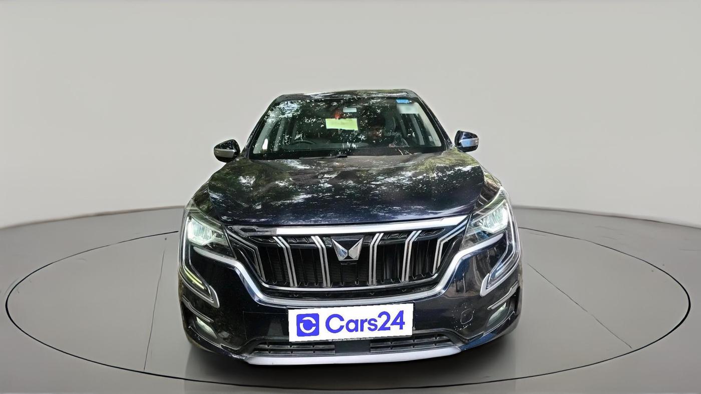2022 Mahindra XUV700 AX 7 P AT 7 STR, Petrol, Automatic, 30,364 km, exterior