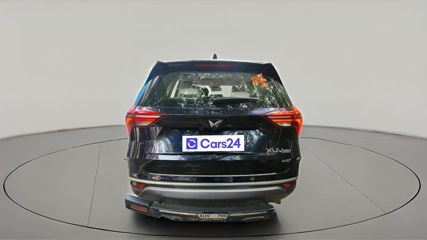 2022 Mahindra XUV700 AX 7 P AT 7 STR, Petrol, Automatic, 30,364 km, exterior