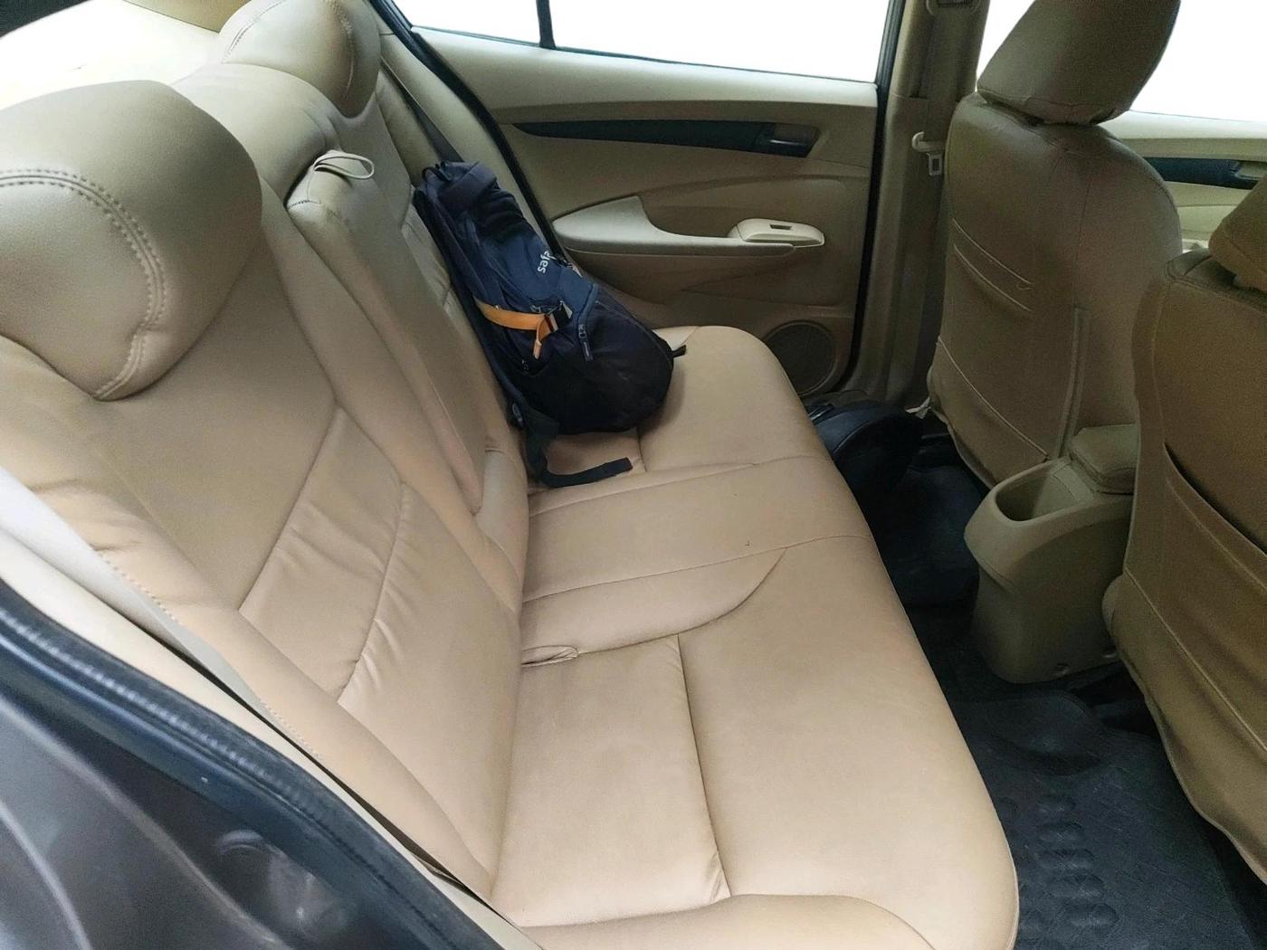 2013 Honda City 1.5L I-VTEC S MT, CNG, Manual, 1,14,866 km, interior
