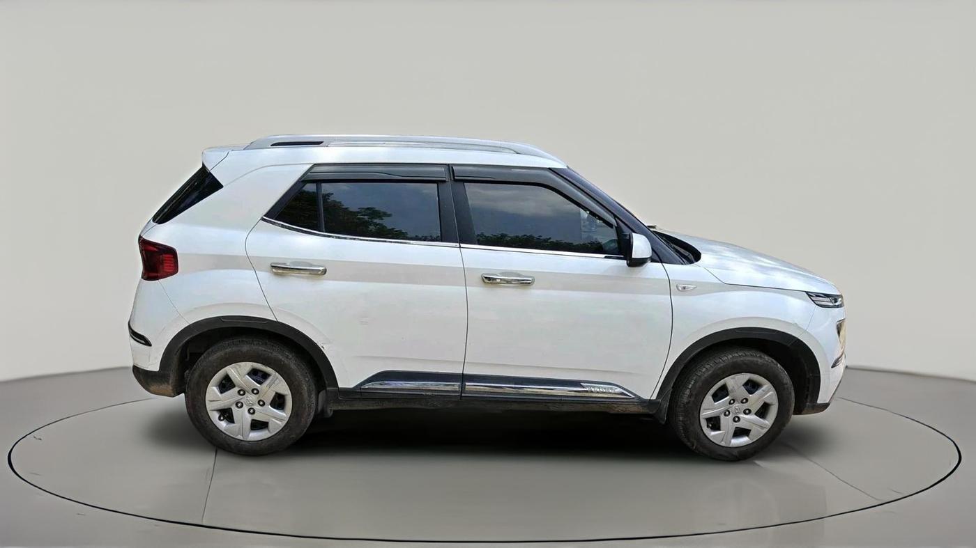 2021 Hyundai VENUE S 1.2, Petrol, Manual, 46,064 km, exterior