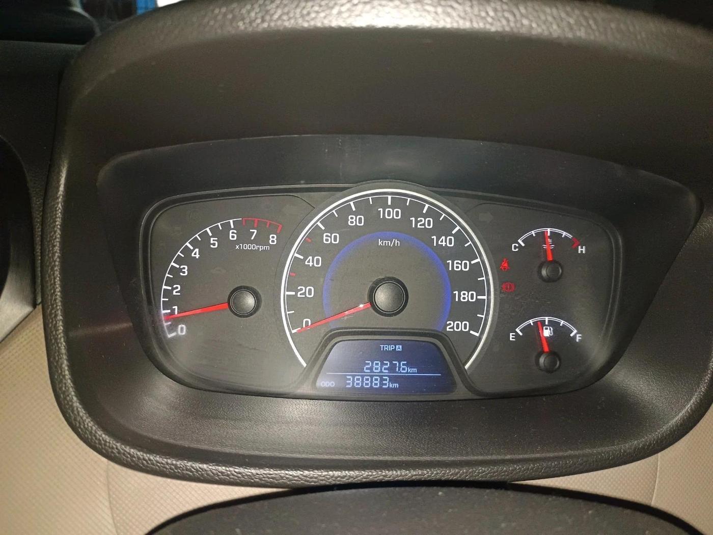 2017 Hyundai Grand i10 MAGNA 1.2 KAPPA VTVT, Petrol, Manual, 38,883 km, interior
