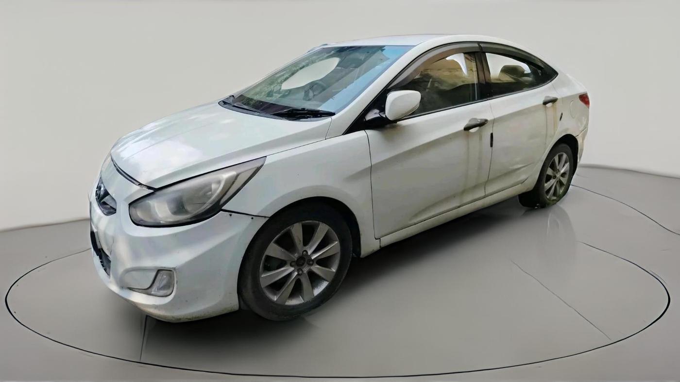 2011 Hyundai Verna FLUIDIC 1.6 VTVT SX, Petrol, Manual, 1,10,000 km, exterior
