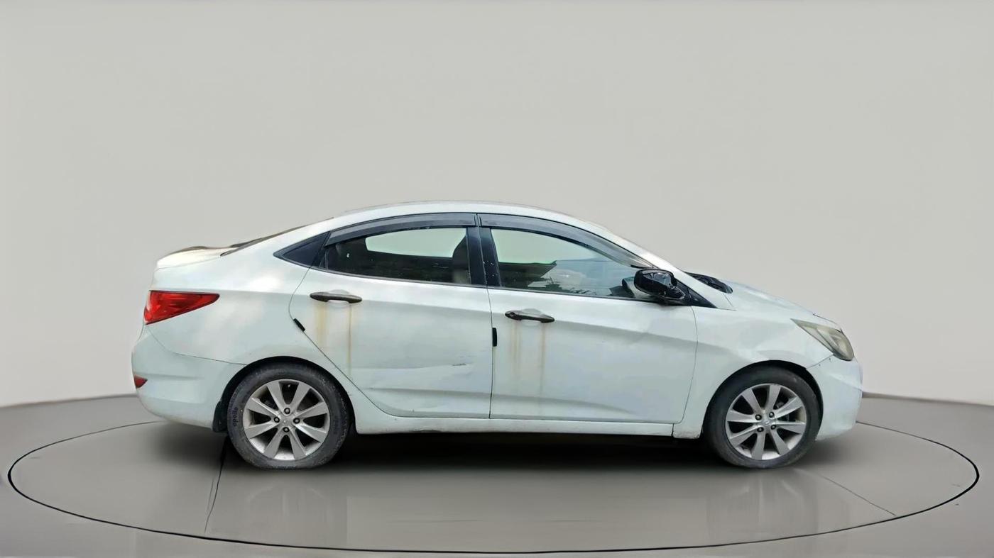 2011 Hyundai Verna FLUIDIC 1.6 VTVT SX, Petrol, Manual, 1,10,000 km, exterior