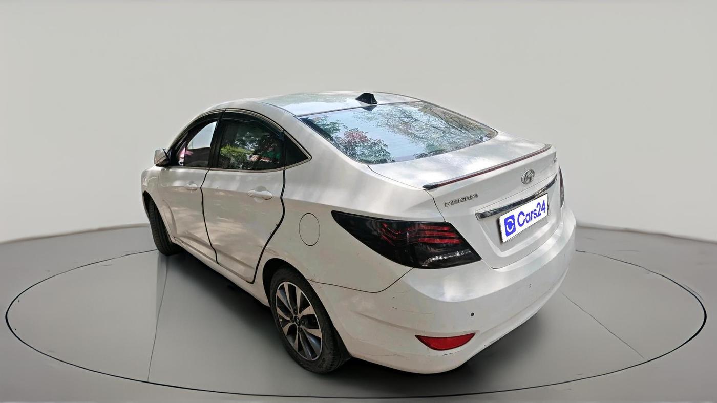 2013 Hyundai Verna FLUIDIC 1.6 VTVT SX, Petrol, Manual, 1,25,351 km, exterior