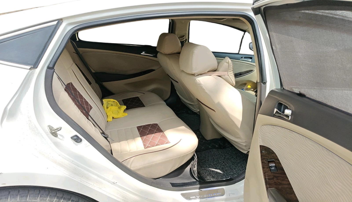 2013 Hyundai Verna FLUIDIC 1.6 VTVT SX, Petrol, Manual, 1,25,351 km, interior