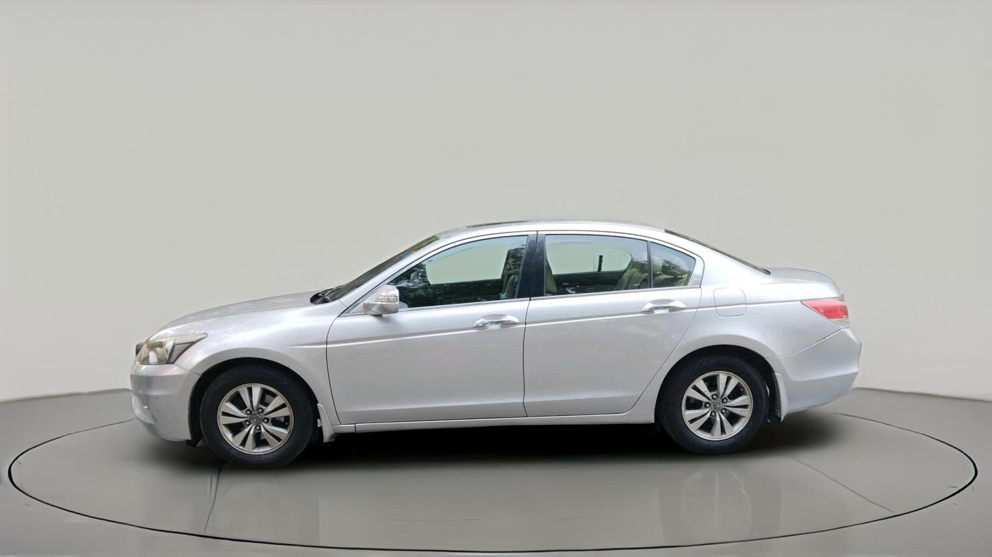 2011 Honda Accord 2.4L I-VTEC AT, Petrol, Automatic, 1,06,381 km, exterior