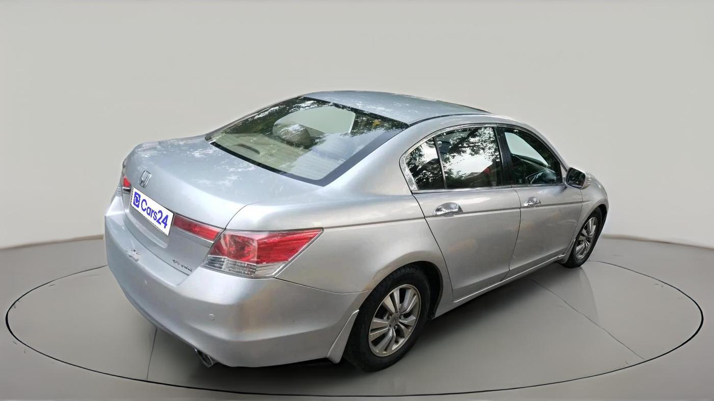 2011 Honda Accord 2.4L I-VTEC AT, Petrol, Automatic, 1,06,381 km, exterior