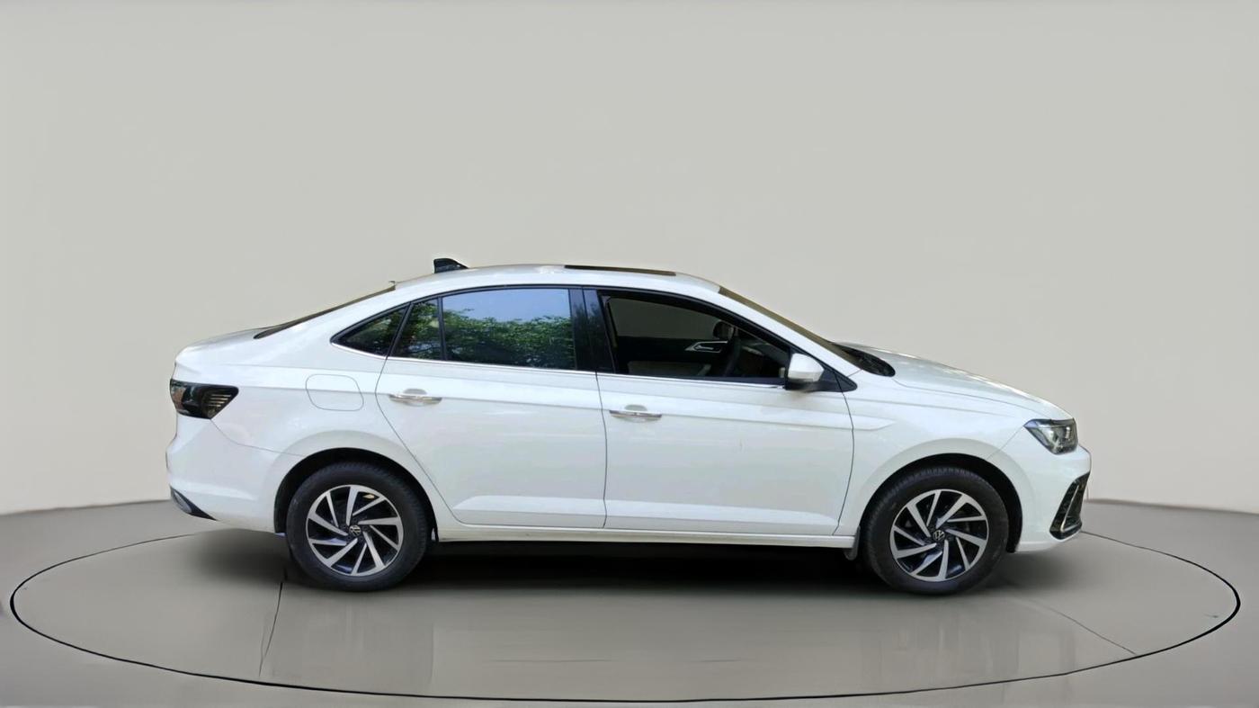 2024 Volkswagen VIRTUS TOPLINE TSI 1.0 MT, Petrol, Manual, 22,568 km, exterior