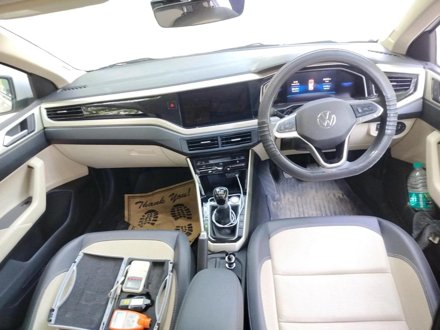 2024 Volkswagen VIRTUS TOPLINE TSI 1.0 MT, Petrol, Manual, 22,568 km, interior