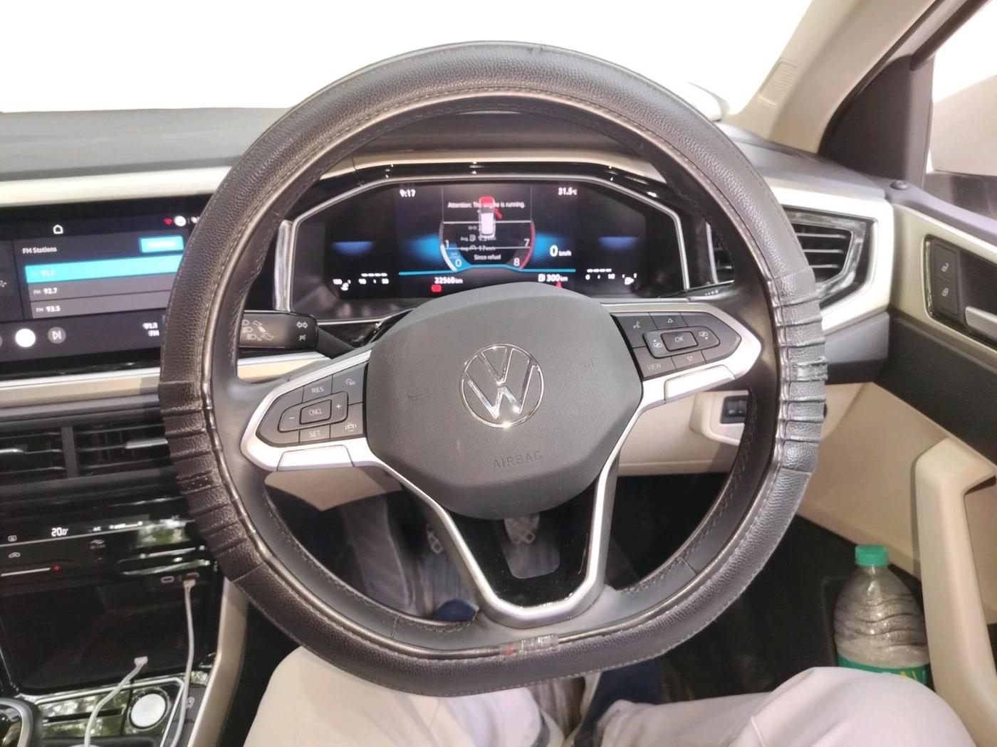 2024 Volkswagen VIRTUS TOPLINE TSI 1.0 MT, Petrol, Manual, 22,568 km, interior