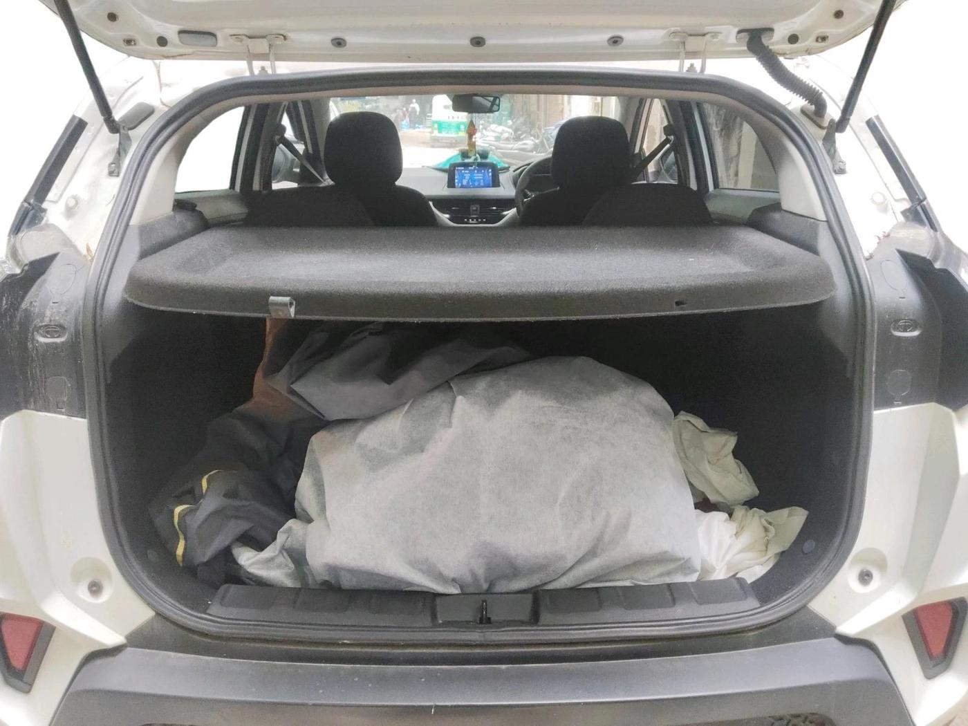 2022 Tata NEXON XM PLUS SUNROOF PETROL, Petrol, Manual, 19,588 km, exterior