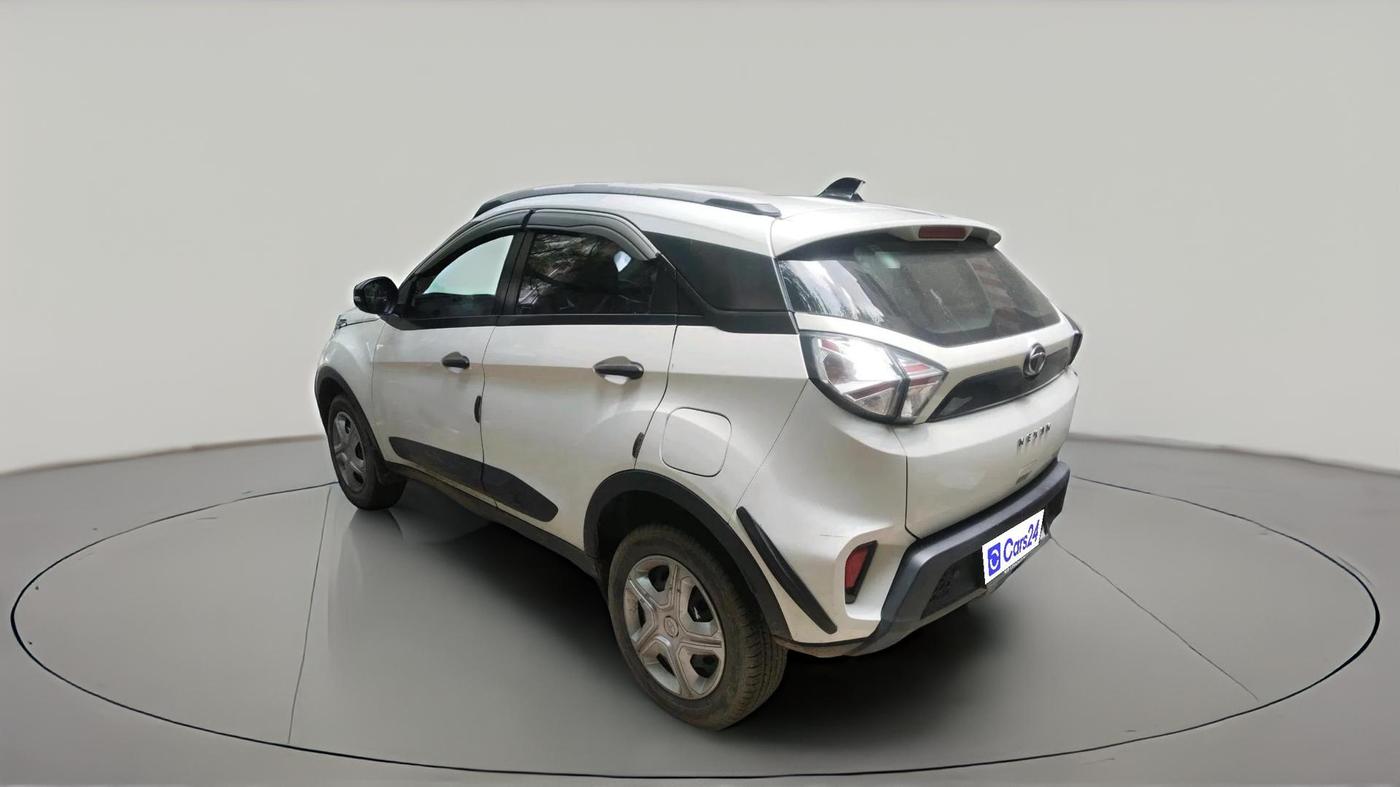 2022 Tata NEXON XM PLUS SUNROOF PETROL, Petrol, Manual, 19,588 km, exterior