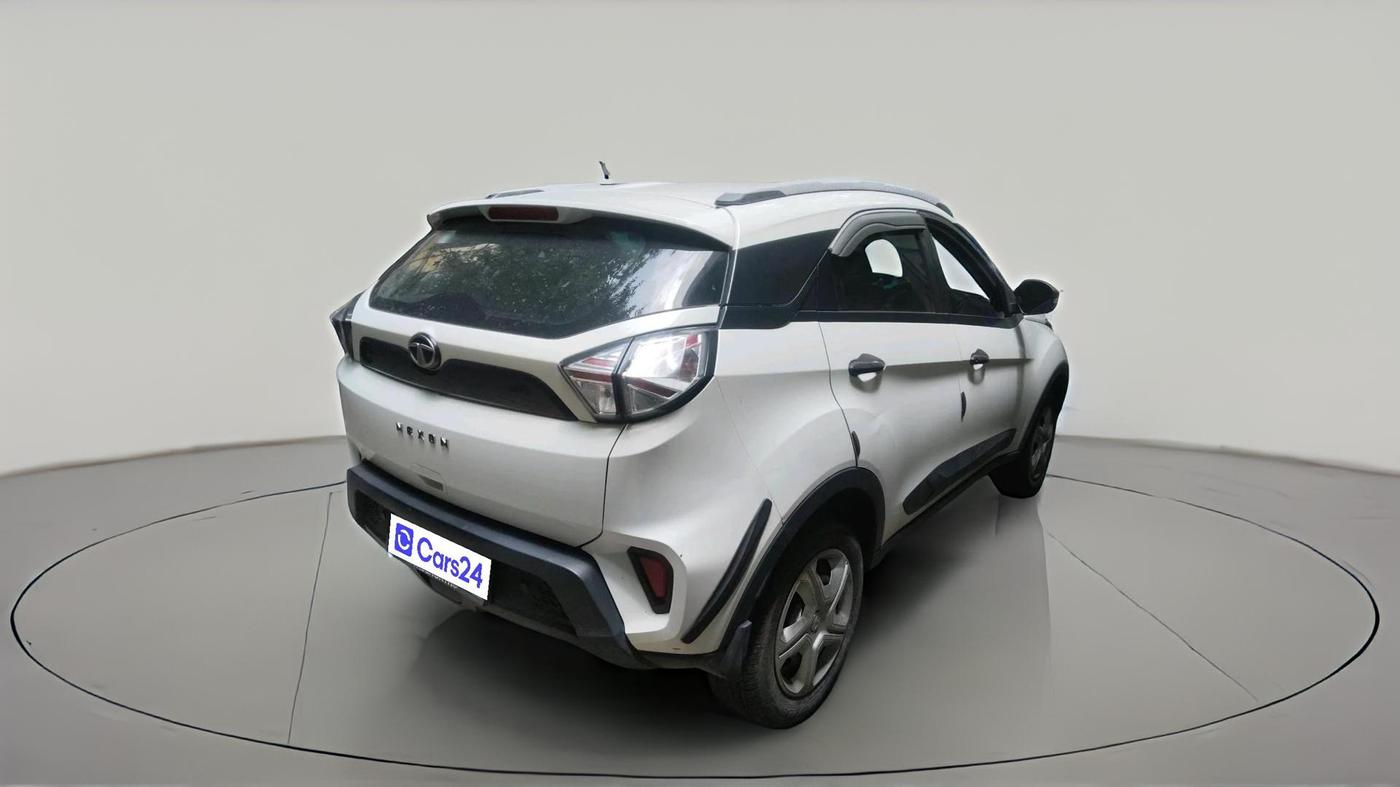 2022 Tata NEXON XM PLUS SUNROOF PETROL, Petrol, Manual, 19,588 km, exterior