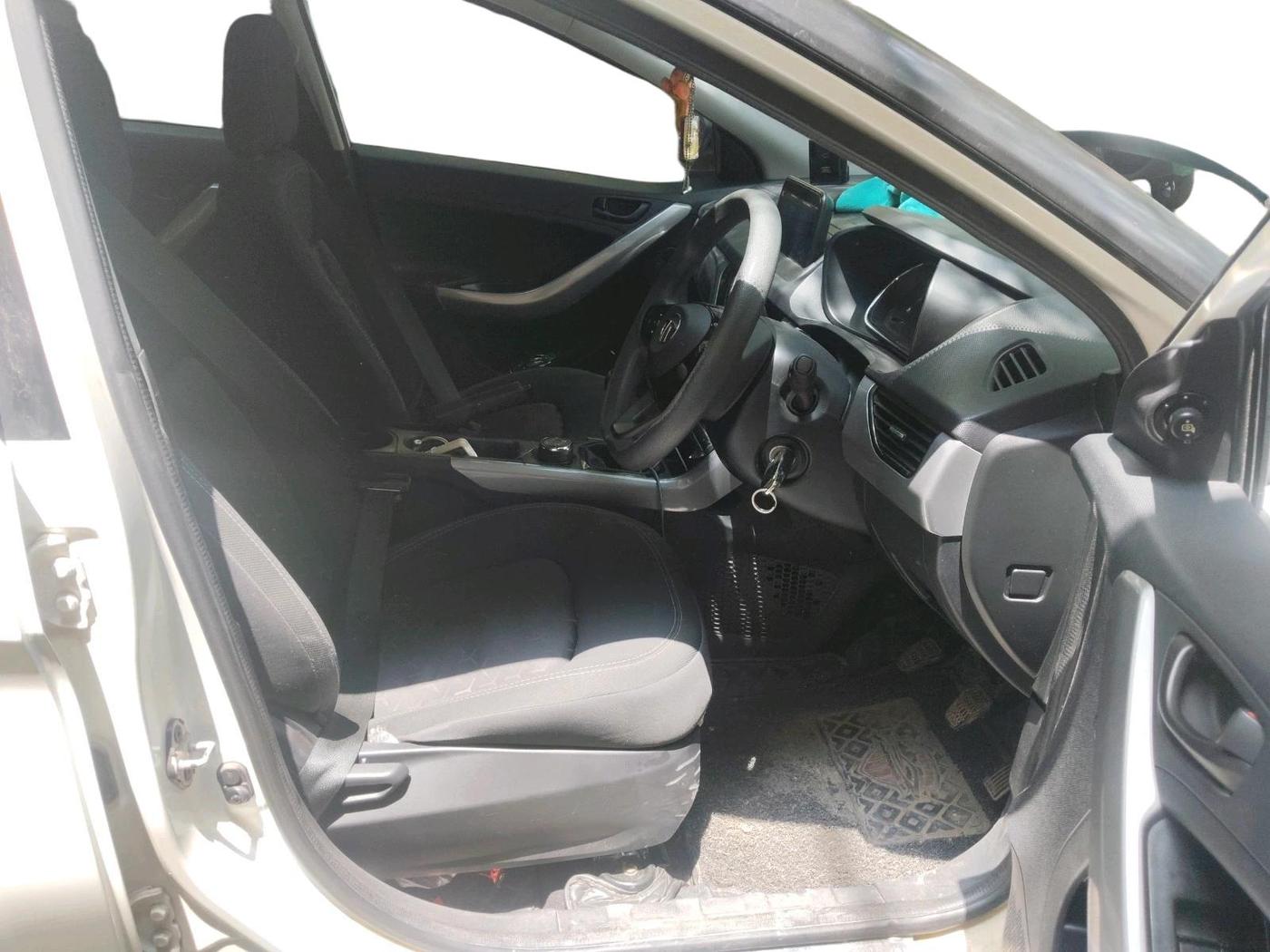 2022 Tata NEXON XM PLUS SUNROOF PETROL, Petrol, Manual, 19,588 km, interior