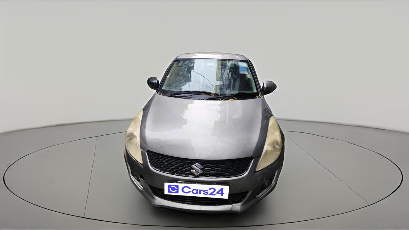 2017 Maruti Swift LXI (O), CNG, Manual, 1,39,624 km, exterior
