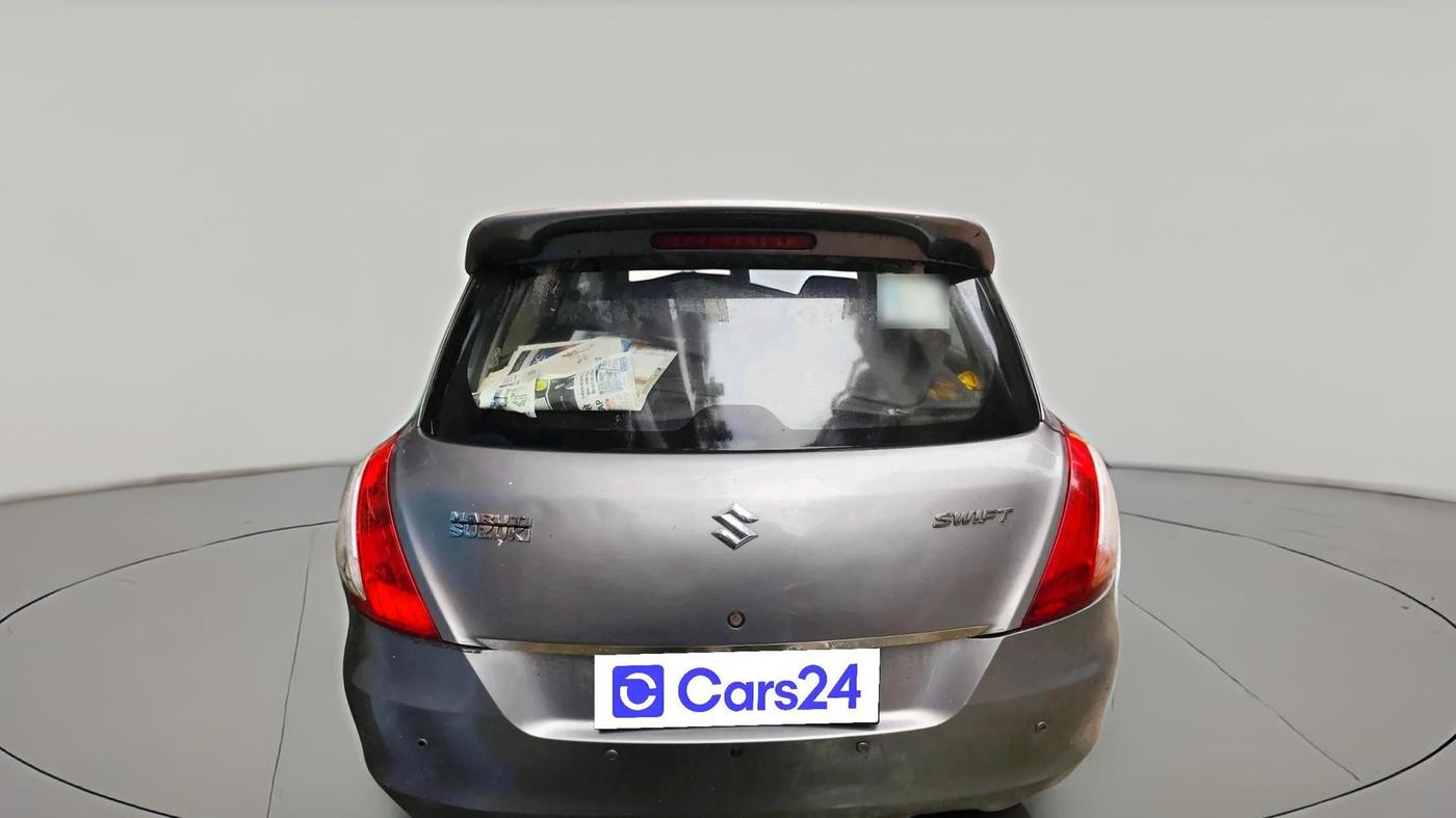 2017 Maruti Swift LXI (O), CNG, Manual, 1,39,624 km, exterior