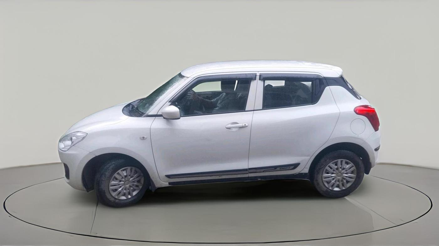 2021 Maruti Swift LXI, Petrol, Manual, 51,495 km, exterior