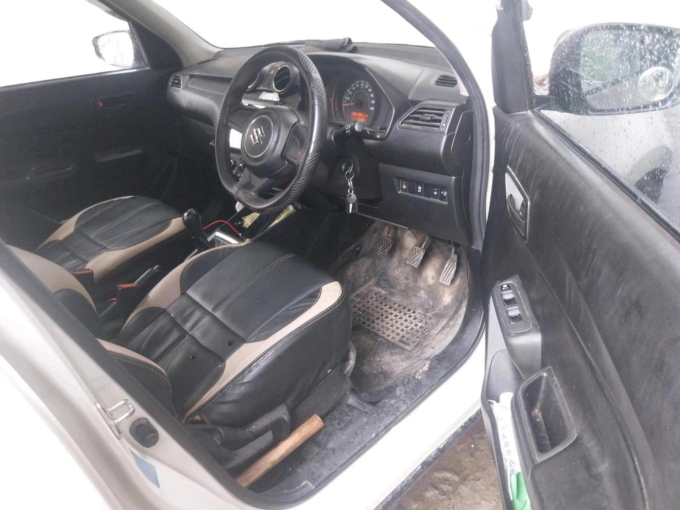2021 Maruti Swift LXI, Petrol, Manual, 51,495 km, interior