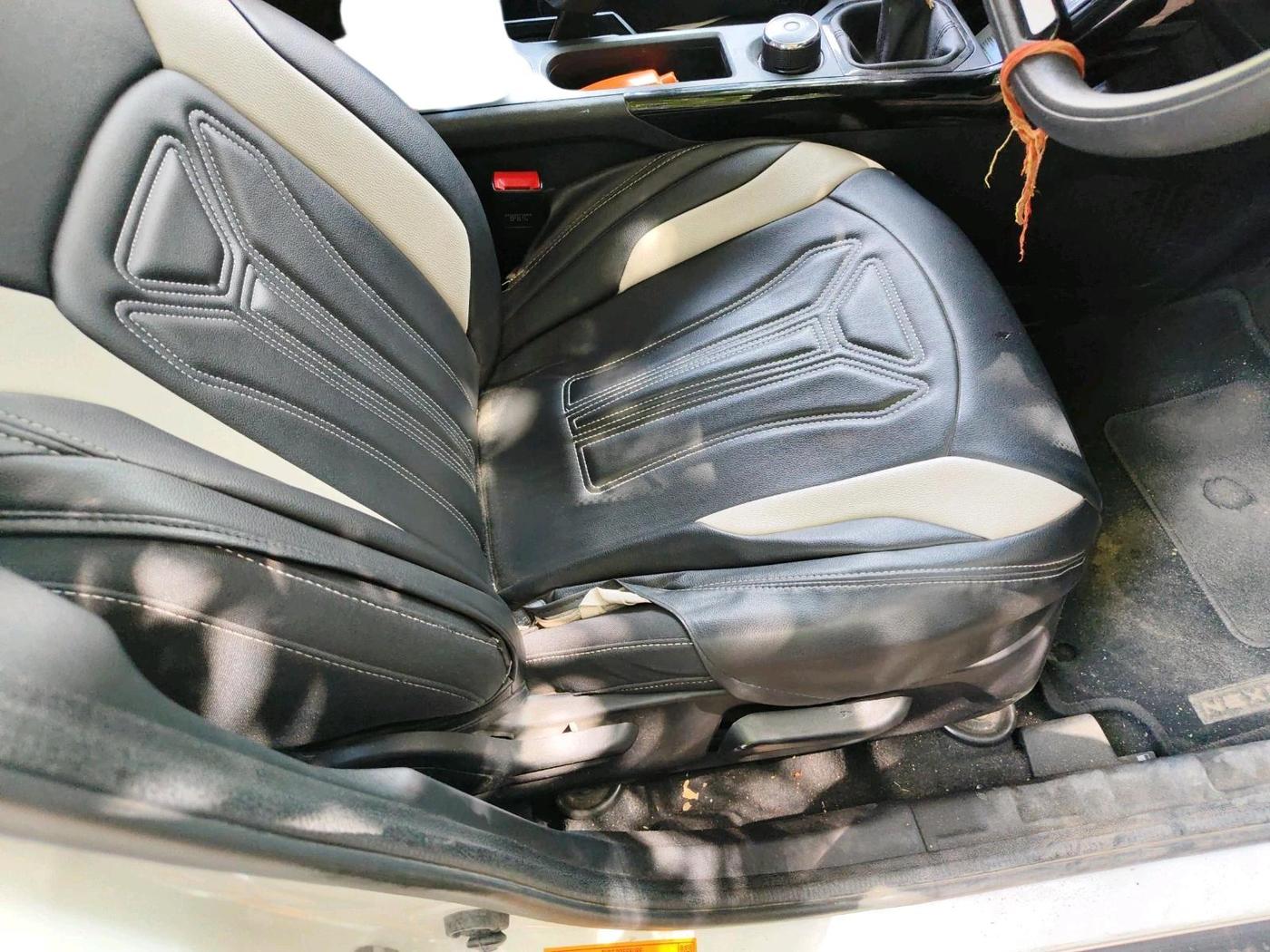 2023 Tata NEXON CREATIVE + SUNROOF 1.2 PETROL, Petrol, Manual, 14,706 km, interior