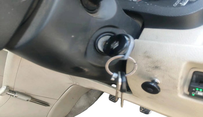 2012 Maruti Swift Dzire VXI, CNG, Manual, 1,19,068 km, interior