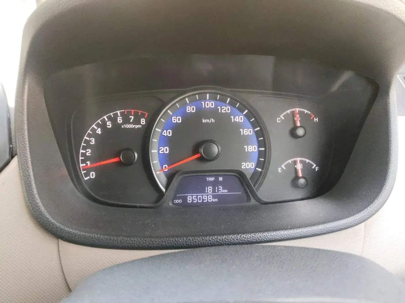 2018 Hyundai Xcent E+, CNG, Manual, 85,098 km, interior