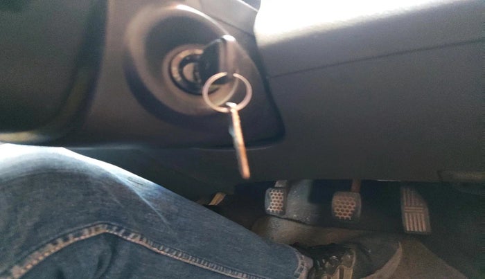 2012 Chevrolet Beat LT PETROL, Petrol, Manual, 58,426 km, interior