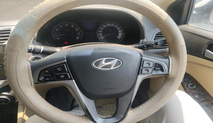 2015 Hyundai Verna FLUIDIC 4S 1.6 VTVT S(O), Petrol, Manual, 1,22,061 km, interior